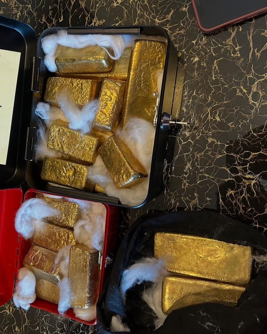 Secure gold vault
